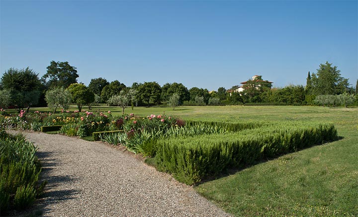 Giardino per villa sull'Arno